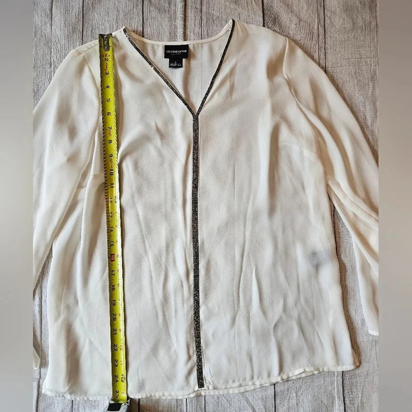 Liz Claiborne Career •Size Small• Semi Sheer White V-neck Blouse w/ Bling Accent - Picture 9 of 11